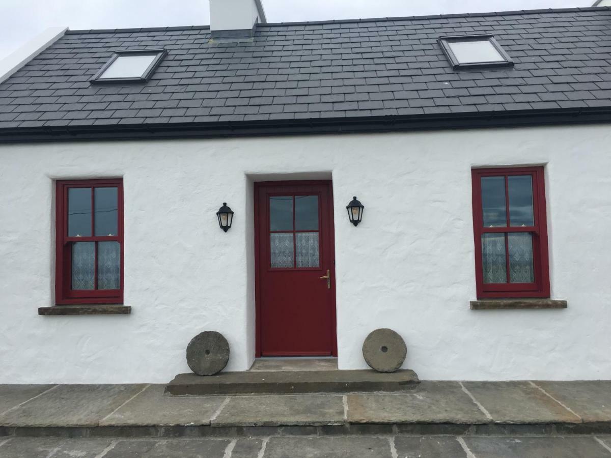 Conway'S Cottage With Sea View Nestling By Cliffs-Of-Moher Liscannor Exterior photo