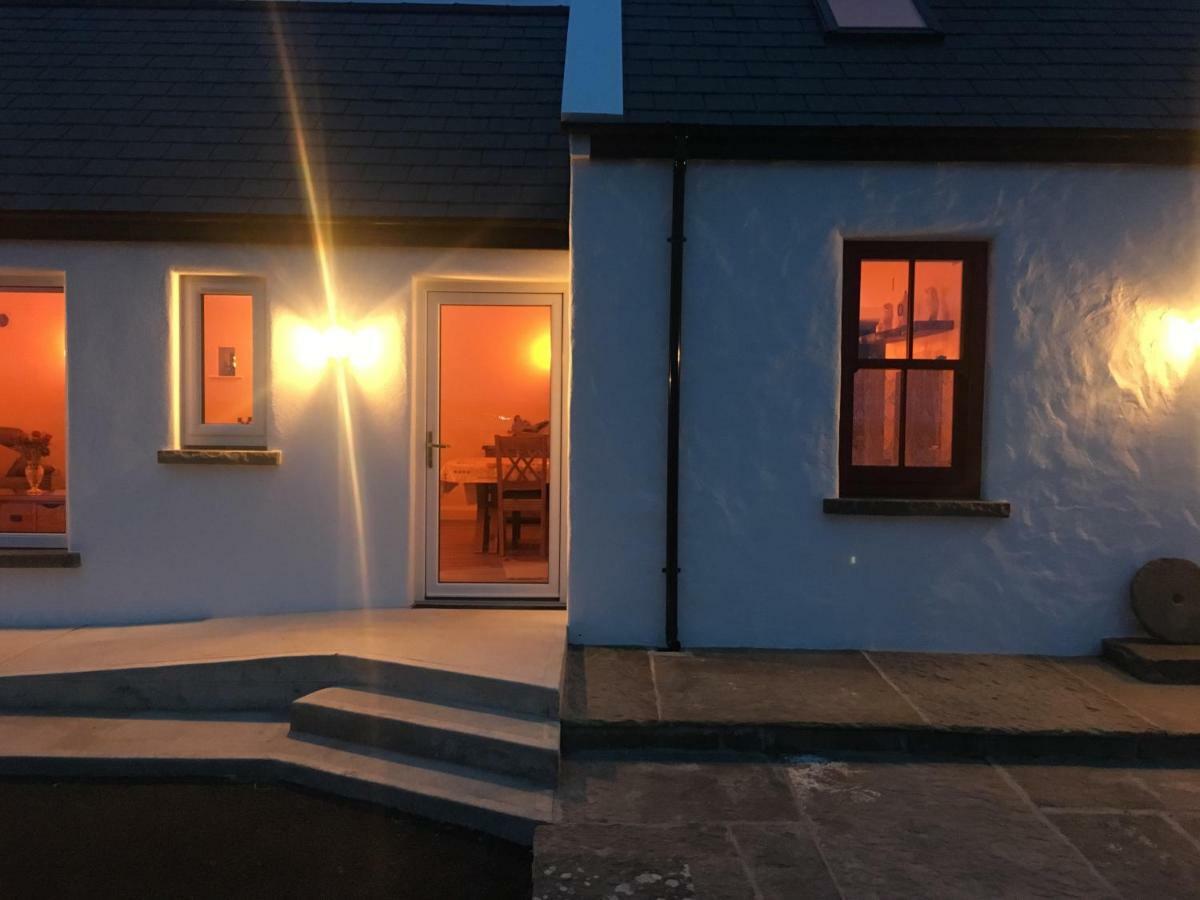 Conway'S Cottage With Sea View Nestling By Cliffs-Of-Moher Liscannor Exterior photo